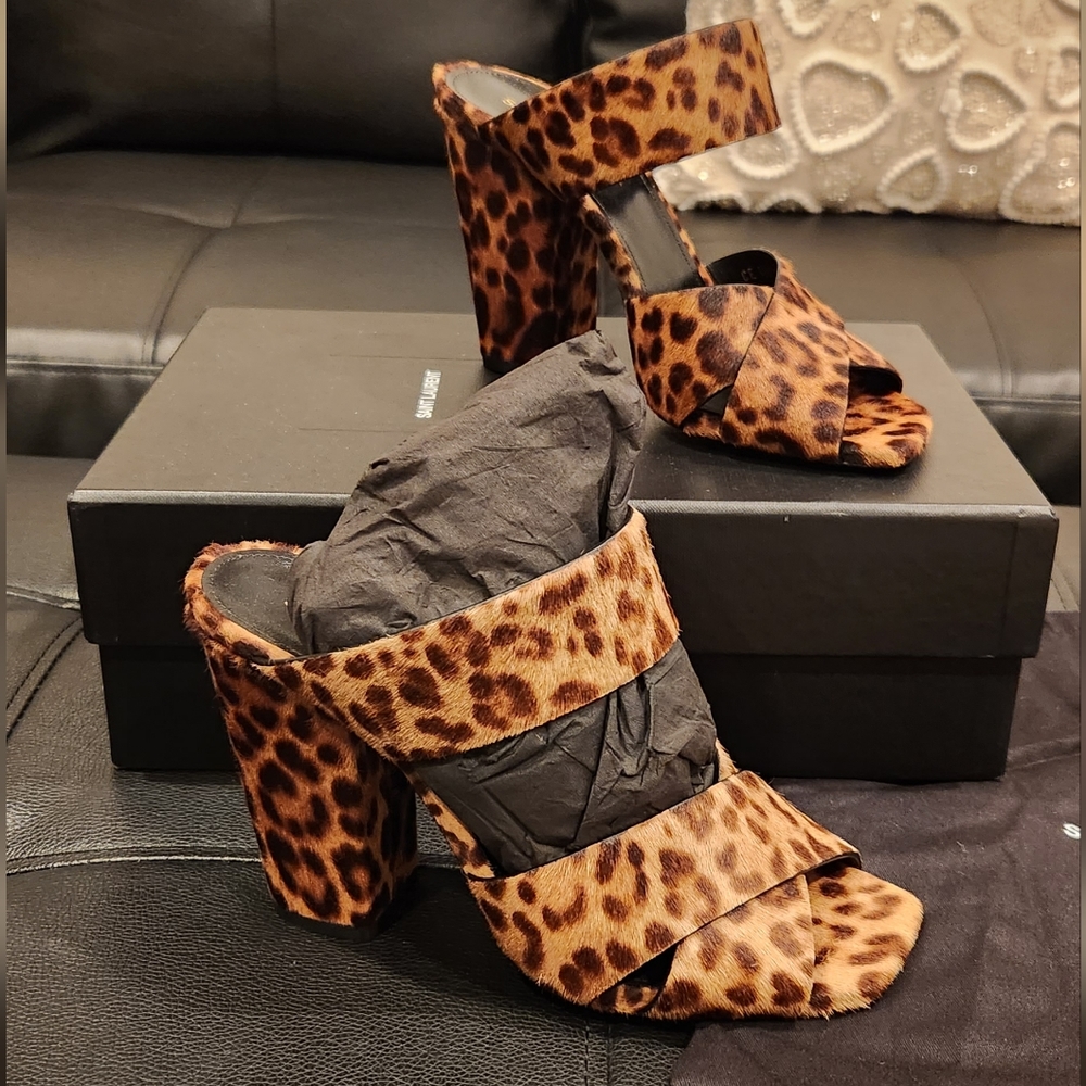 Saint Lauren Oak 100 Pony Spots Mule Sandal Leopard Print Mule 4" Hell Sz 7.5 - Picture 2 of 8